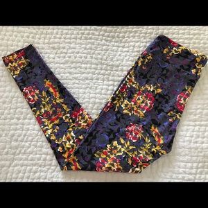 Brand New LuLaRoe Leggings TC Tall Curvy Black Geo